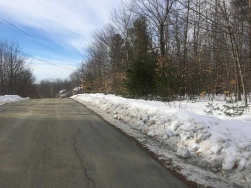 28 Lisa Ridge Dr, Sidney, ME 04330 exterior