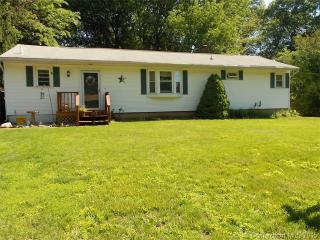 523 5Th Ridge Rd, Wallingford, CT 06492 exterior