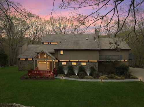 8 River Run, East-Greenwich, RI 02818 exterior