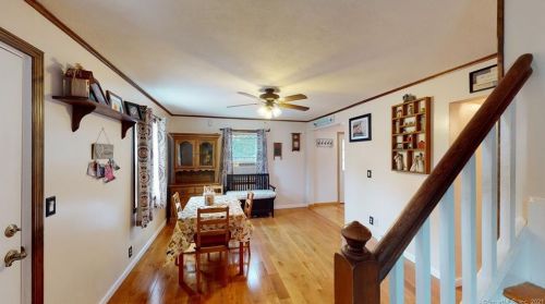 35 Surrey Ln, Southington, CT 06489 exterior