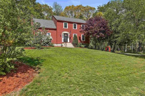 3 Buttonwood Dr, Derry, NH 03038 exterior