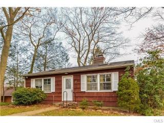 127 Carol St, Danbury, CT 06810 exterior