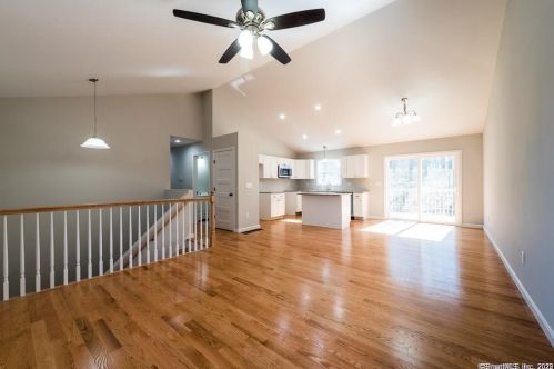 75 Chesterfield Rd, Chesterfield, CT 06370 exterior