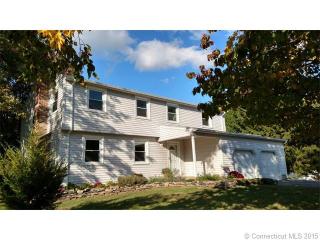 5 Ina Blvd, Waterford, CT 06385 exterior