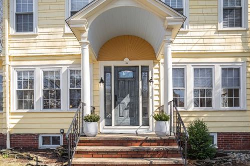 19 Cold Spring St, Providence, RI 02906 exterior