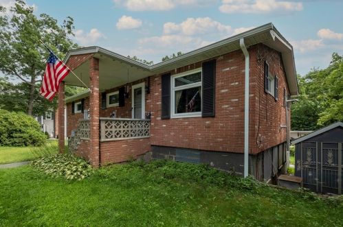 33 Macdougall St, Billerica, MA 01821 exterior
