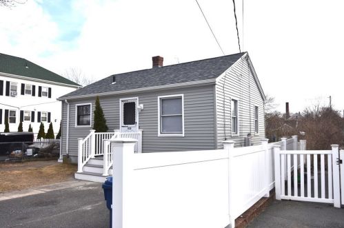 410 Shaw St, New Bedford, MA 02745 exterior