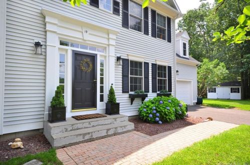 19 Massaco Ln, Granby, CT 06035 exterior