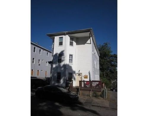 9 Mott St, Worcester, MA 01604 exterior