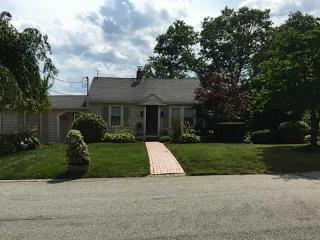 11 Deer Run Trl, Smithfield, RI 02917 exterior