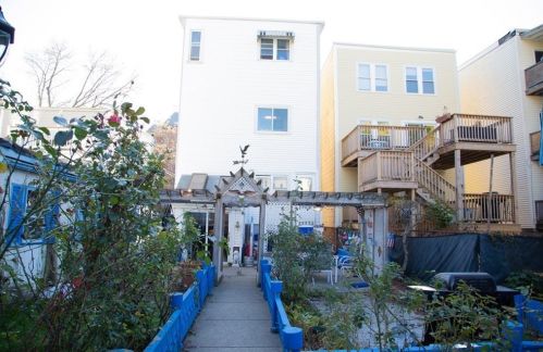 122 Everett St, Roxbury-Xing, MA 02134 exterior