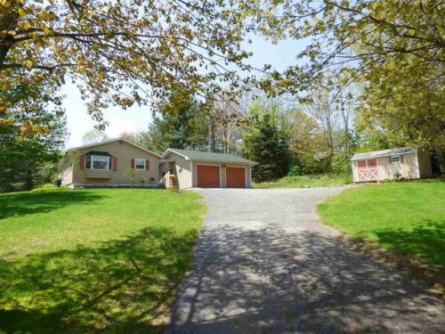 752 Cochran Rd, Morristown, VT 05661 exterior