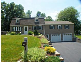 10 Shaw Cir, Nashua, NH 03062 exterior