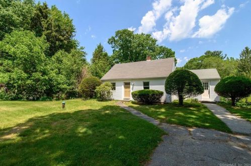 111 Brayman Hollow Rd, Pomfret-Center, CT 06259 exterior