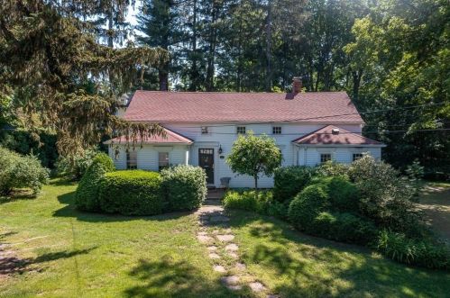 17 Laurel Rd, West Springfield, MA 01089 exterior