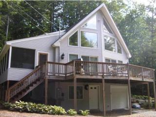 279 Castle Shore Rd, Moultonborough, NH 03254 exterior