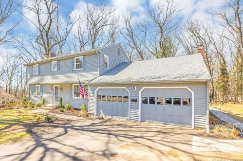 27 Timber Trl, Wapping, CT 06074 exterior