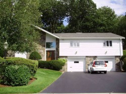 20 Patten Cir, Newton, MA 02459 exterior