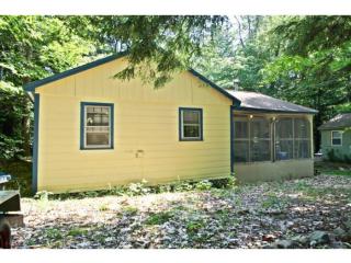 11 Karen Rd, Middleton, NH 03887 exterior