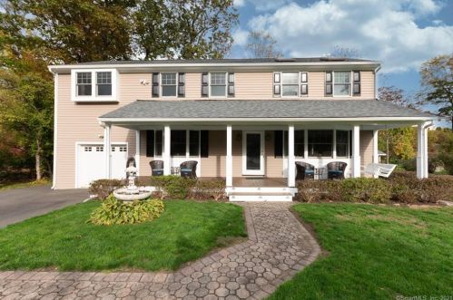 22 Priscilla Rd, Norwalk, CT 06850 exterior