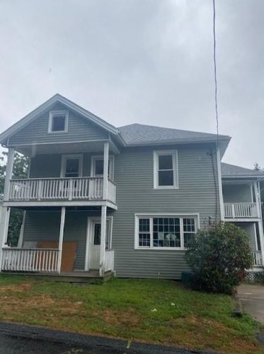 294 Rhode Island Ave, Woonsocket, RI 02895 exterior