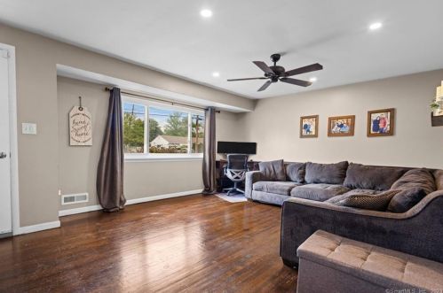 49 Alison Dr, Wapping, CT 06074 exterior