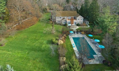 214 Sunset Hill Rd, New Canaan, CT 06840 exterior