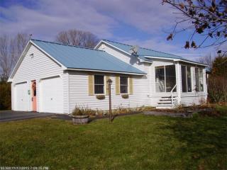 3 Danielle Ave, Waterville, ME 04901 exterior