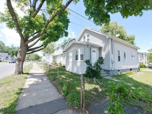 23 Merrimac Ave, Springfield, MA 01104 exterior