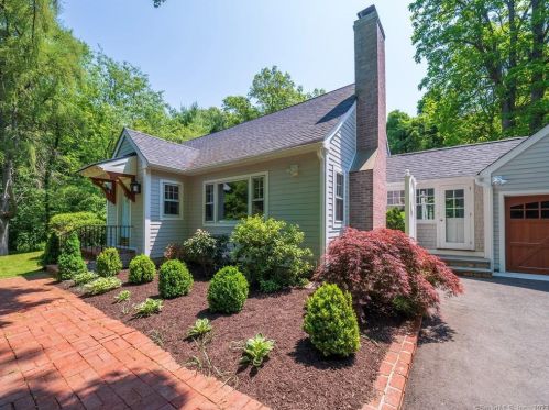 82 Old Mill Rd, Wilton, CT 06897 exterior