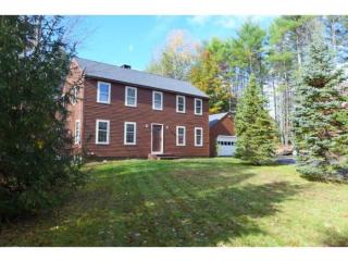 466 Wilsons Crossing Rd, Auburn, NH 03032 exterior