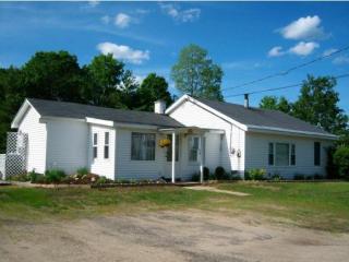 24 Collins St, Ashland, NH 03217 exterior