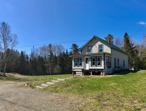684 Mingo Loop Rd, Rangeley, ME 04970 exterior