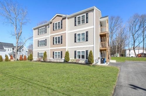 15 Court St, Whitman, MA 02382 exterior