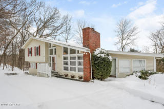 42 Ridge St, Greenwich, CT 06830 exterior