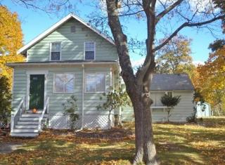 4 Westview Ter, Woburn, MA 01801 exterior