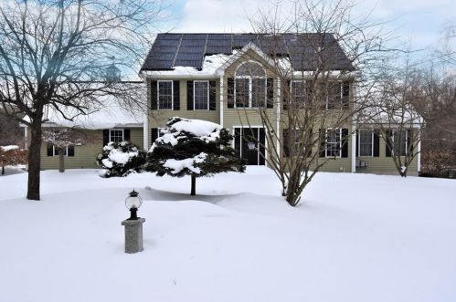 3 Brown Rd, Shirley, MA 01464 exterior