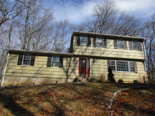 12 Parmalee Hill Rd, Newtown, CT 06470 exterior