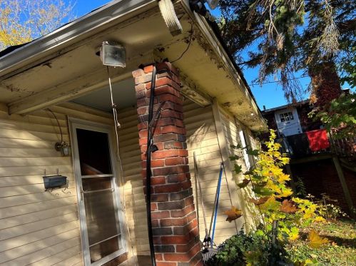 11 Maynard St, Middletown, CT 06457 exterior