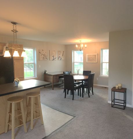 6 Steeple View Dr, Ellington, CT 06029 exterior