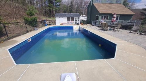 124 New Braintree Rd, West-Brookfield, MA 01585 exterior