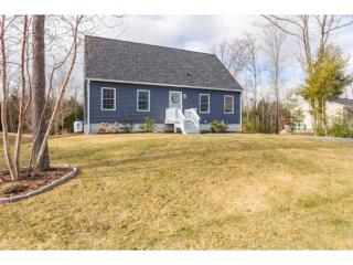 17 Collins Cir, Rochester, NH 03867 exterior