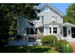 240 Watch Hill Rd, Westerly, RI 02891 exterior