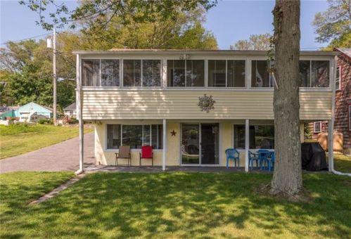 152 Lake Shore Dr, Glocester, RI 02859 exterior