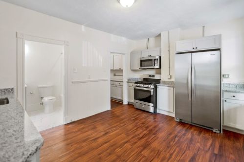 868 Huntington Ave, Roxbury Xing, MA 02115 exterior
