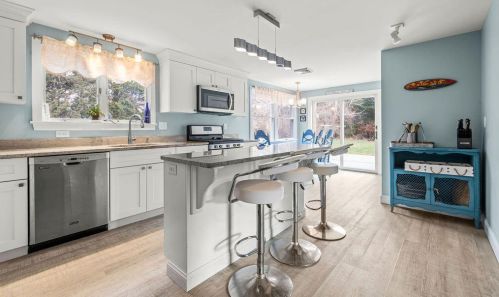 15 Highland Rd, Eastham, MA 02642 exterior