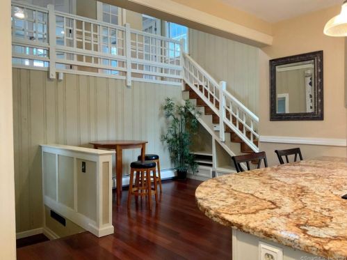 80 Ash Rd, Wapping, CT 06074 exterior