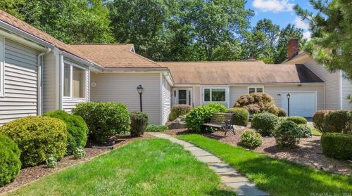 295 Aspetuck Trl, Huntington, CT 06484 exterior