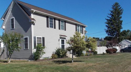 143 Morse Ave, Warwick, RI 02886 exterior