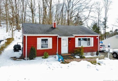 867 Durham Rd, Wallingford, CT 06492 exterior
